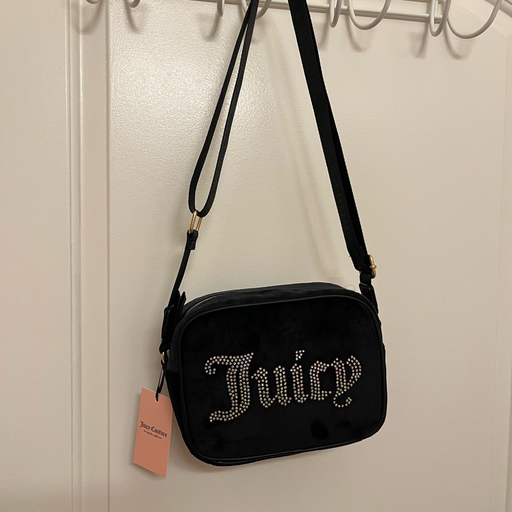 Juicy Couture Black Crossbody Bag with Sleek Design